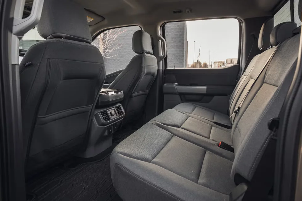 صندلی عقب فورد F-150 مدل 2025