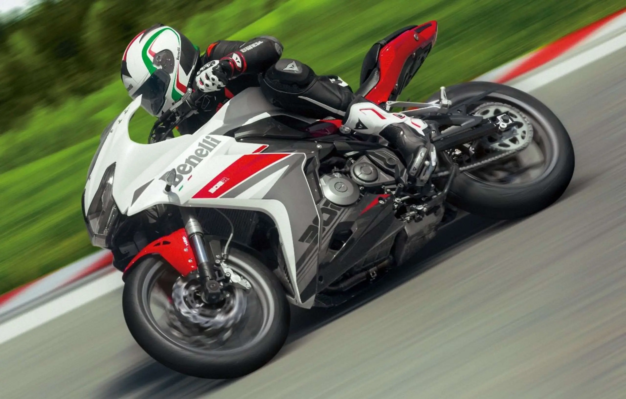 بنلی ۳۰۲R (Benelli 302R)