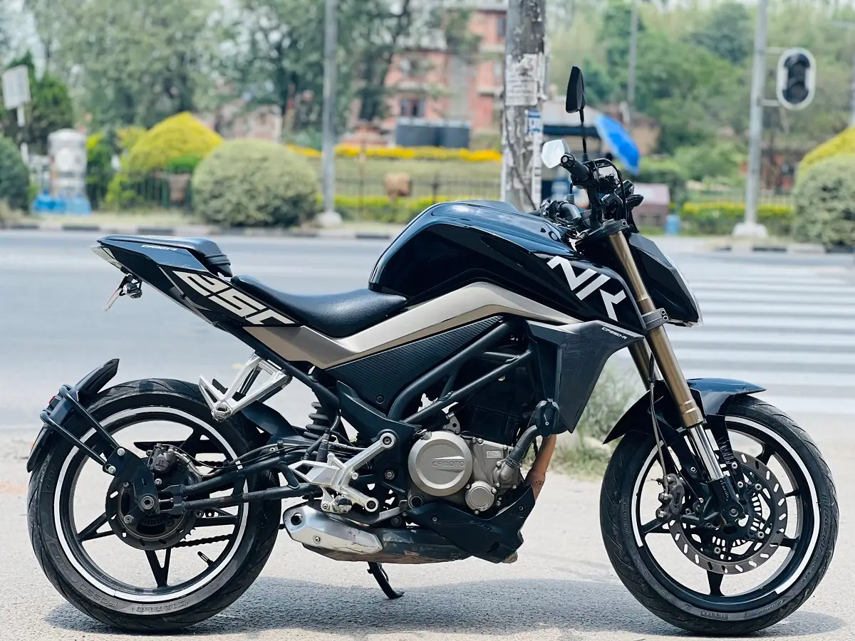 مشخصات فنی موتورسیکلت CFMOTO 250 NK