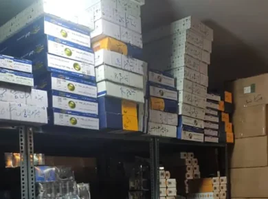 مرکز شیشه‌ بالابر و قفل اتومبیل