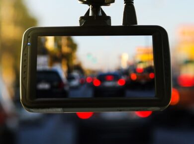 نصب دوربین ثبت وقایع خودرو
